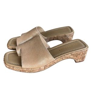 Donald J Pliner Rainey Gold Shimmer Leather Slip on Platform Sandal size 9.5